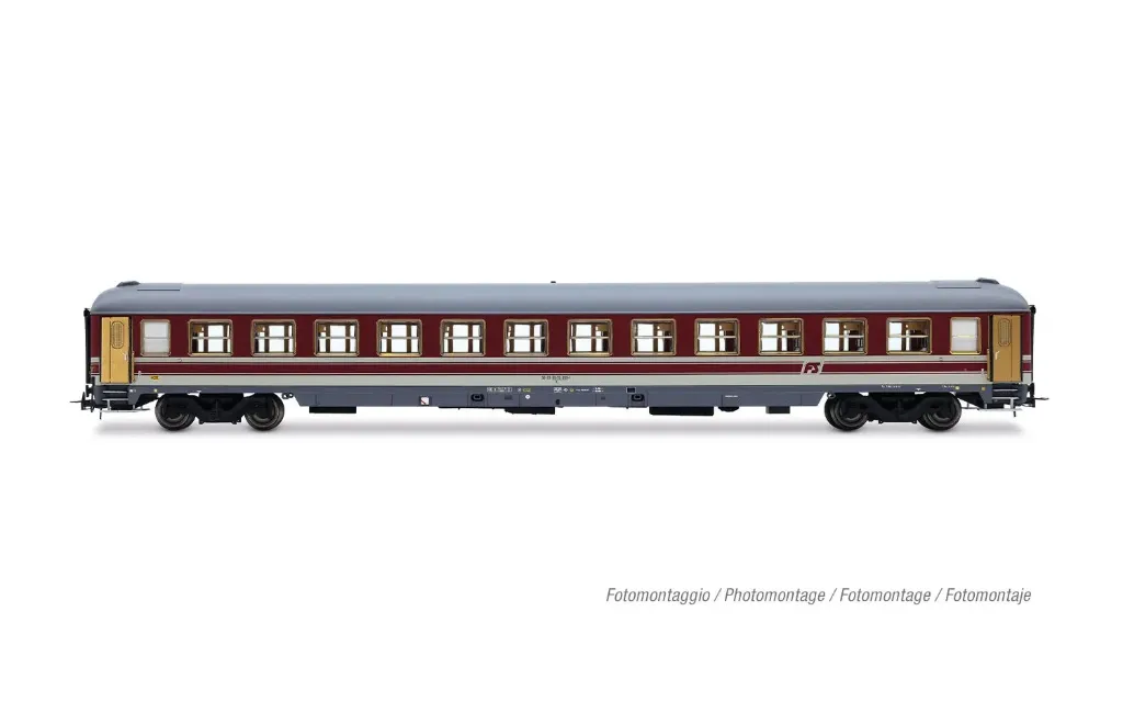 Rivarossi : Voiture UIC-X 1979 pour le transport de prisonniers │ livrée rouge/grise - ép. IV-V