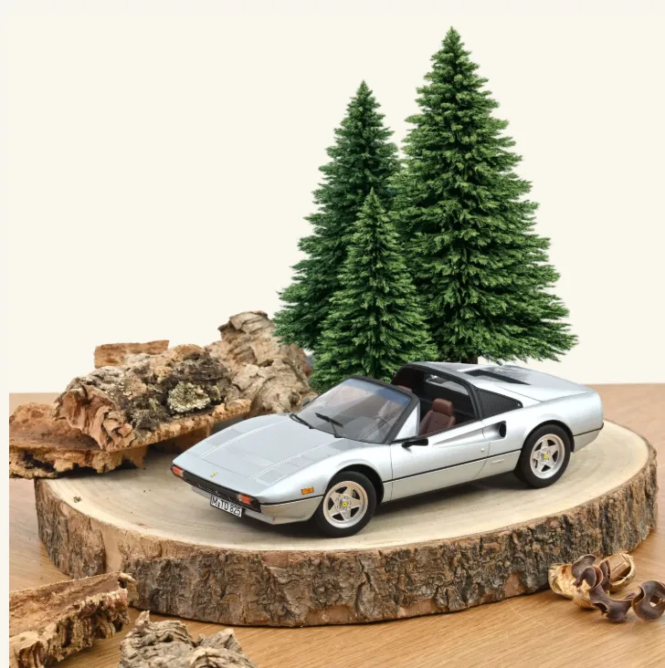 Norev : Ferrari 308 GTS │ 1982 - Argent [1/18]