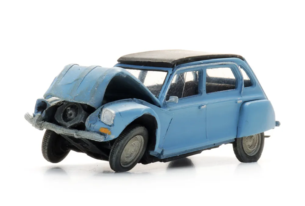 Artitec : Citroen Dyane accidenté (1/87)