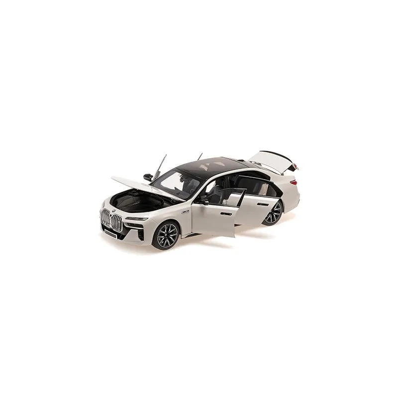 Minichamps : BMW I7 M70 G70 │ 2024 - White Metallic [1/18]