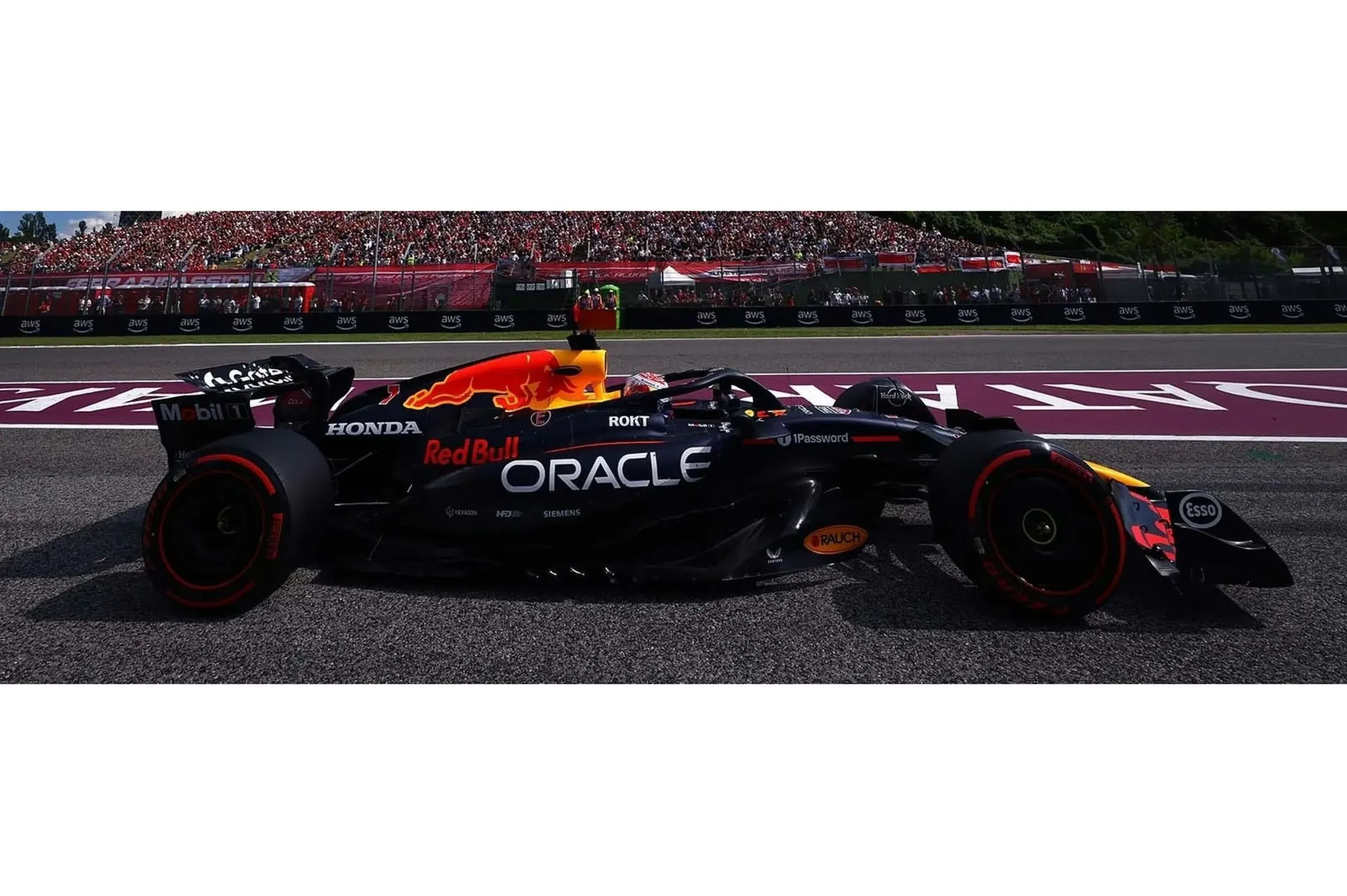 Spark : Red Bull Racing RB21 No.1 Oracle Red Bull Racing Winner Emilia-Romagna GP 2025 - RB 400 Races Max Verstappen