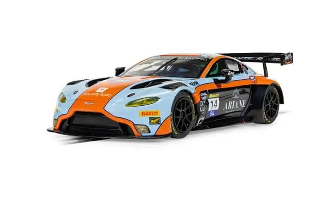 [SCA C4655] Scalextric : Aston martin Vantage GT3 Gulf n°14 Bathrust 2025
