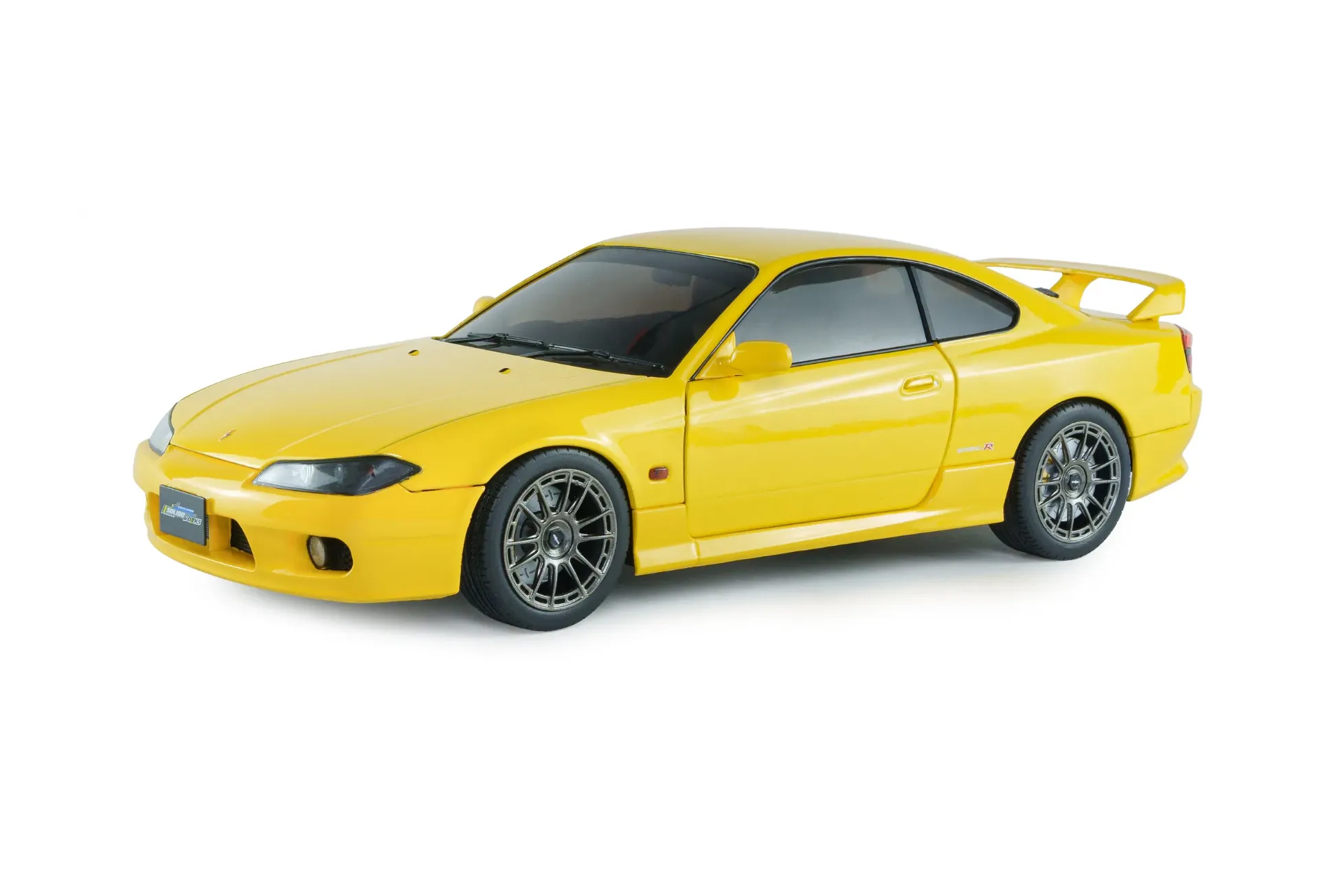 Solido : Nissan Silvia (S15) Spec-R Aero – LIGHTNING YELLOW – 1999 (1/18)
