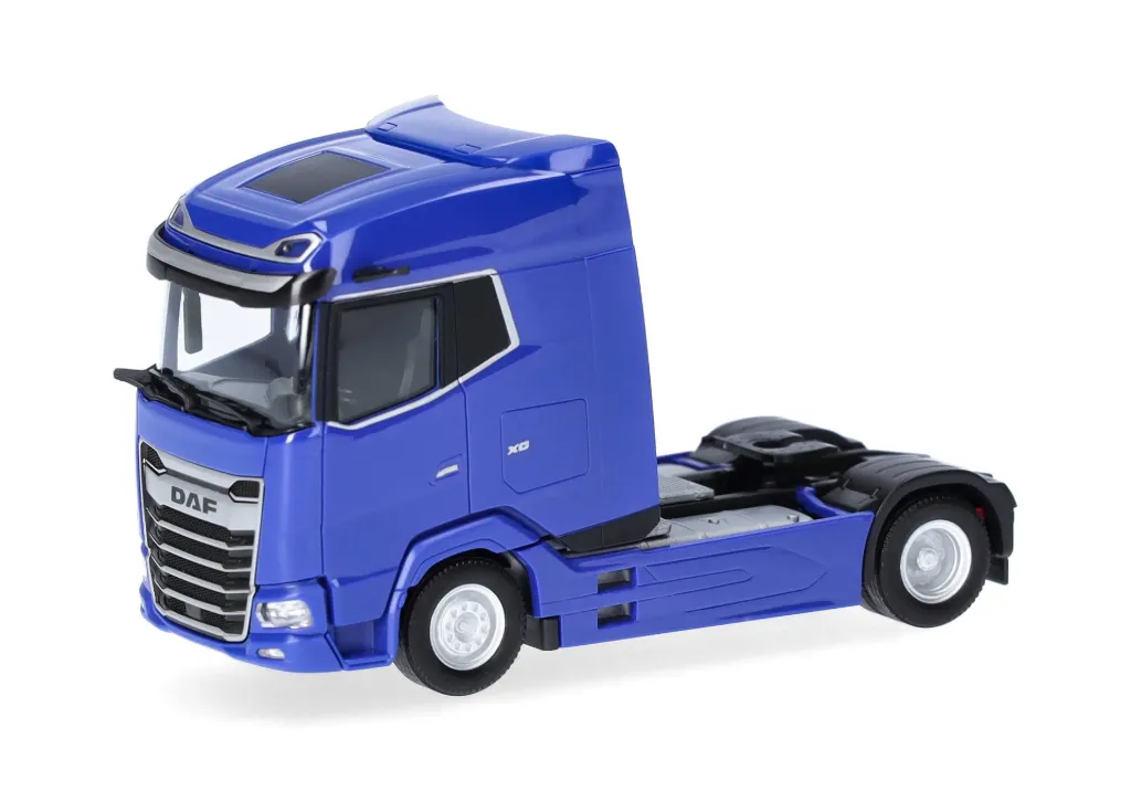 [HER 320887] Herpa : Vrachtwagen DAF XG '24 2a, blauw [1/87 - HO]