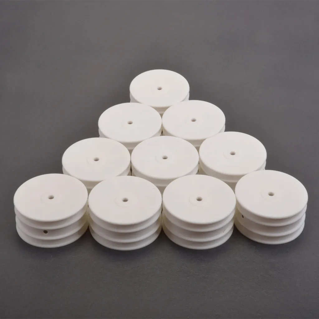 [SCR U7468] Schumacher Racing : Jante blanche pleine 1/10 4WD Avant (10pcs)