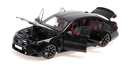 [MNC 110023801] Minichamps : BMW M5 2024 Black Metal (1/18)