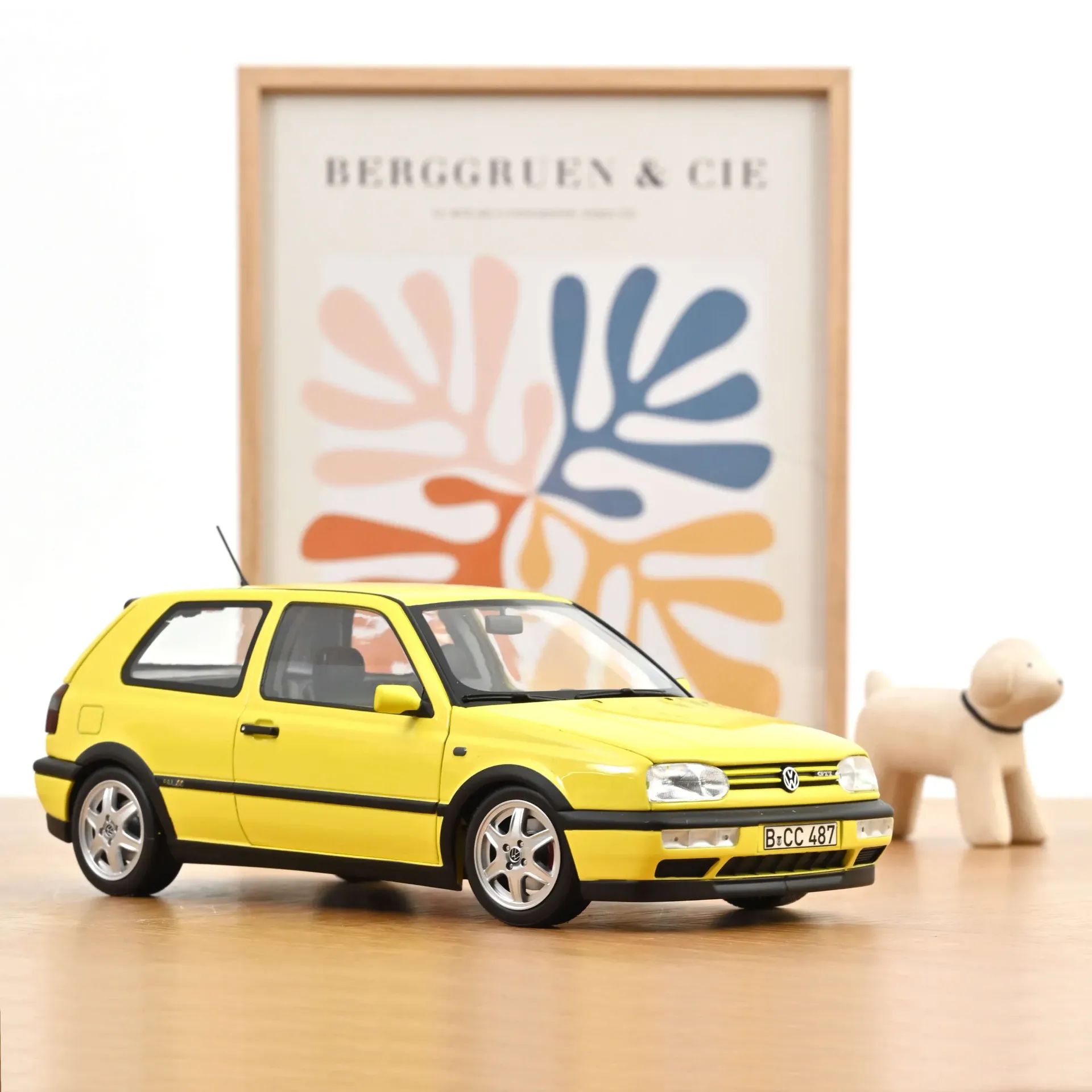 [NOR 188507] Norev: VW Golf MK3 GTI "Color Concept" (1994) - Flash Geel (1/18) │ Ref. 188507