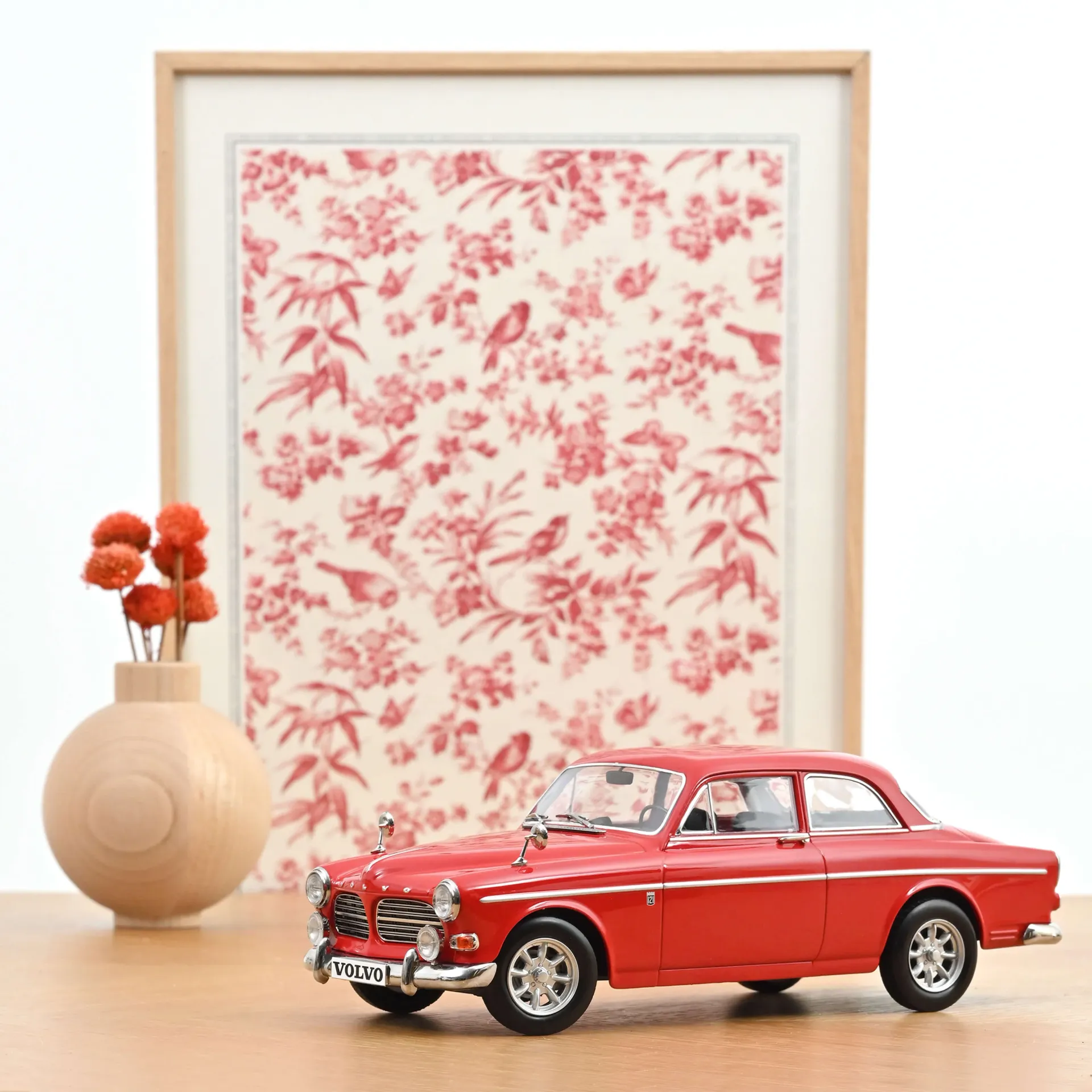 [NOR 188741] Norev : Volvo 123 GT Amazon (1968) - Rouge Vif et Jantes Minilite (1/18) │ Ref. 188741