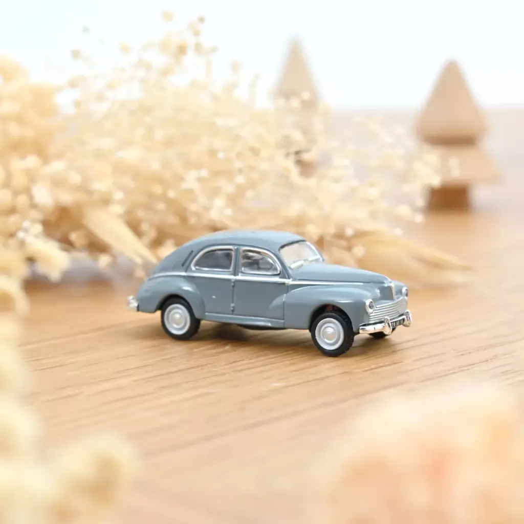 Norev: Peugeot 203 (1955) - Historical Grey-Blue (1/87) │ Ref. 472375