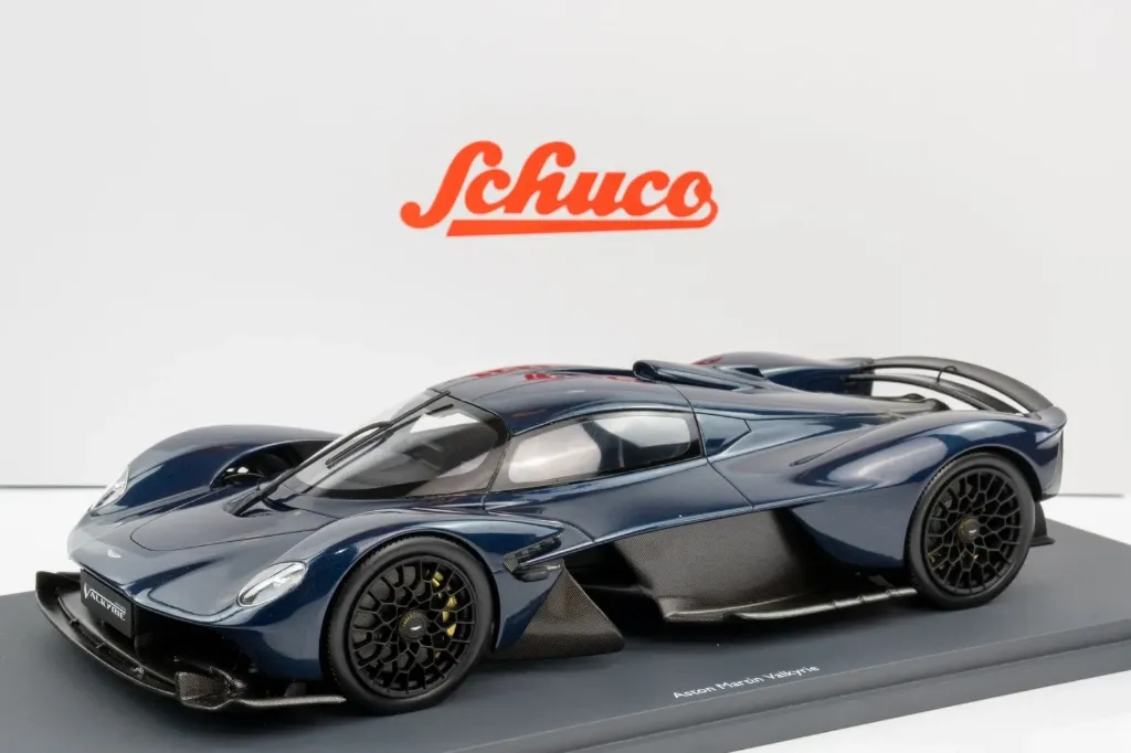 [SCU 18U00067] Schuco : Aston Martin Valkyrie 2021 (1/18)