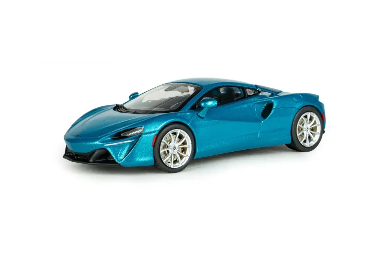 Solido : Mclaren Arture Belize Bleu 2022 (1/43)