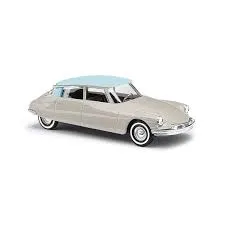 Busch : Citroen DS19 Beige toit Bleu (1/87)