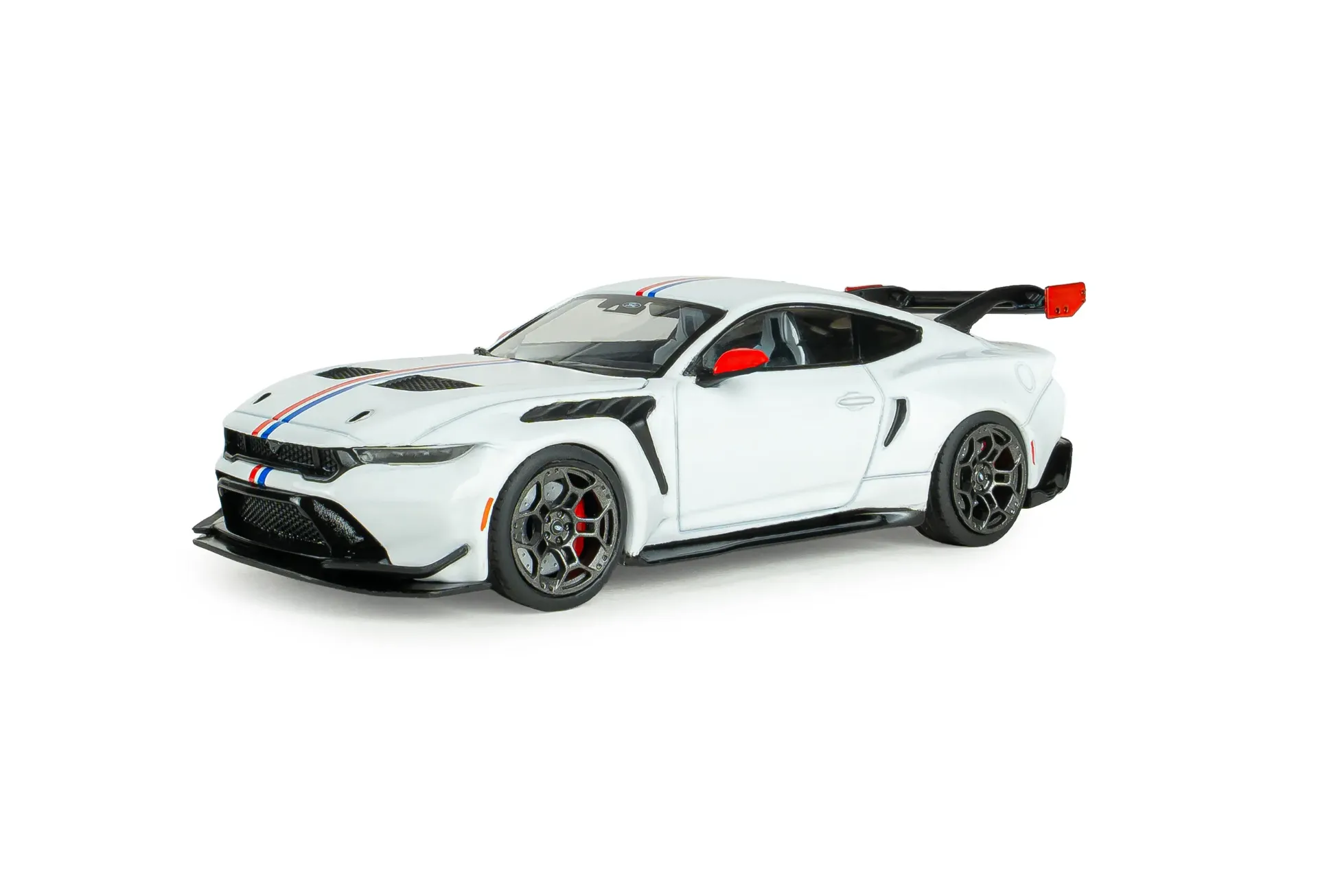 Solido : Ford Mustang GTD Frozen White 2025