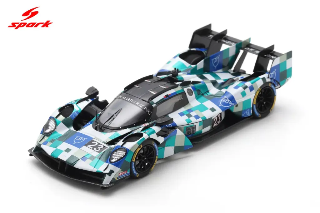Spark : Aston Martin Valkyrie Hypercar 2025 Daytona Pre-season Testing (1/43)