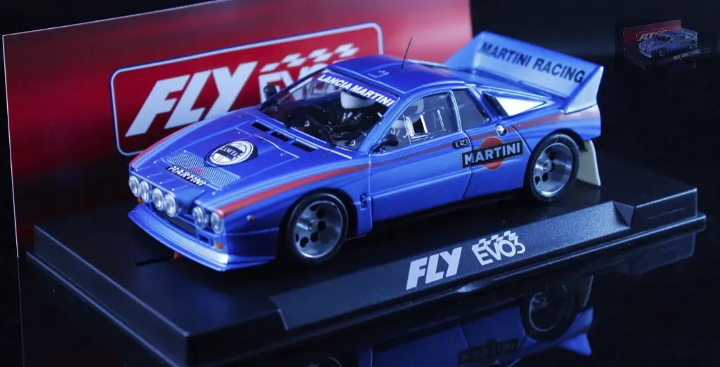 Fly : Lancia 037 Martini Bleue Chassis EVO3 (1/32)