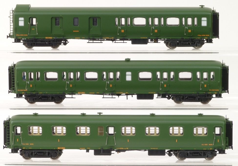 ZA1326 CEMP Voiture Ho 1012 Kit à monter Voyageurs aménagement