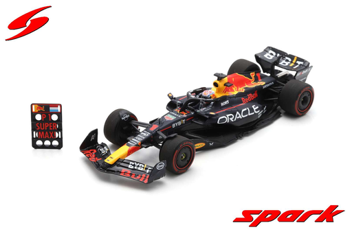 [SPK S8592] Spark model : Oracle RedBull Racing RB19 No.1 Winner British GP 2023
Max Verstappen With pit board